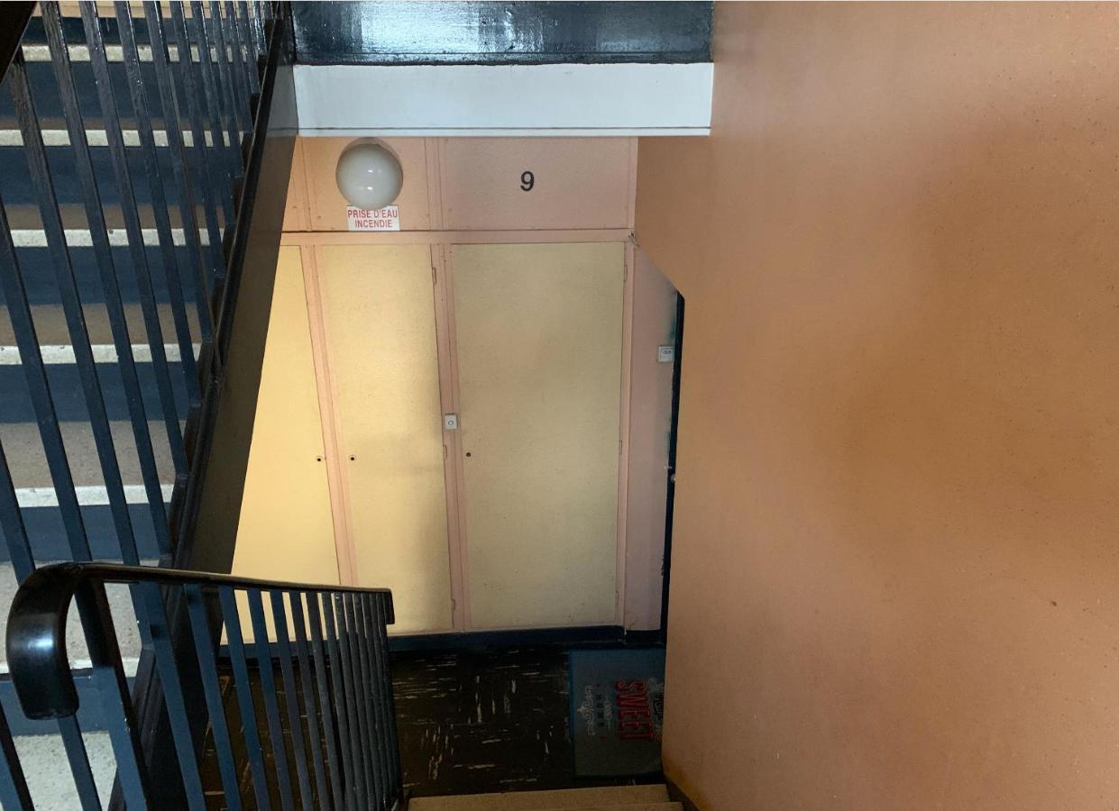 Une Chambre Simple Confortable Avec Acces Direct Aeroport D'Orly Ngoại thất bức ảnh